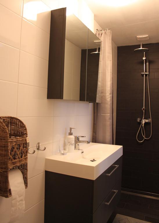 Raadhuis Egmond Egmond aan den Hoef Kamer foto