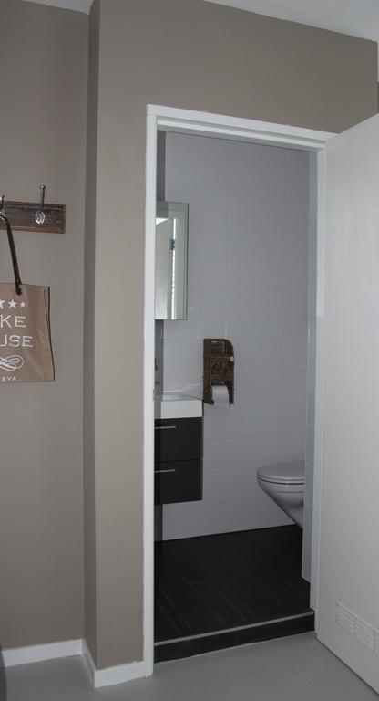 Raadhuis Egmond Egmond aan den Hoef Kamer foto