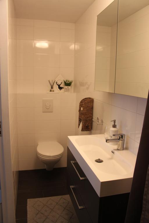 Raadhuis Egmond Egmond aan den Hoef Buitenkant foto